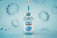 COVID-19 : L’EMA approuve le vaccin Pfizer-BioNTech adapté à l’Omicron XBB.1.5