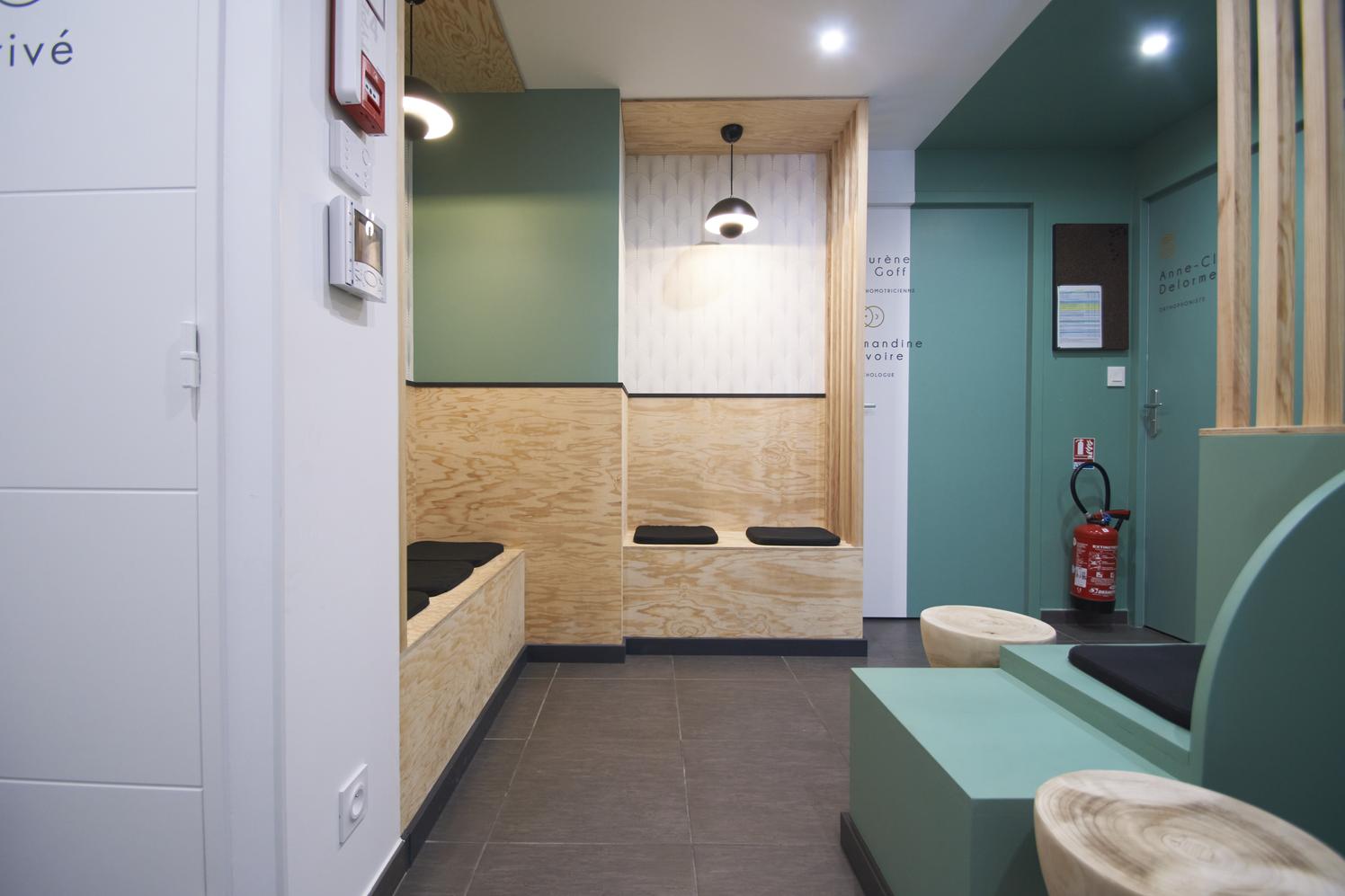 Salle avec petit jardin privatif en pôle santé, Francheville — photo 5