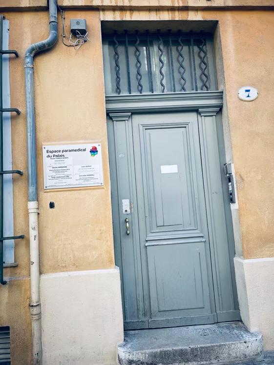 Bureau lumineux près du Palais de Justice, Aix-en-Provence — photo 5