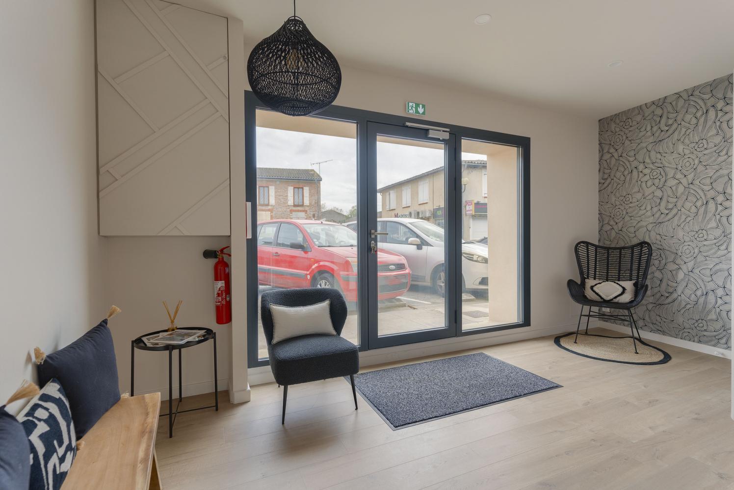 Bureaux de 10 ou 17 m² pour bien-être et santé, Saint-Jory — photo 5