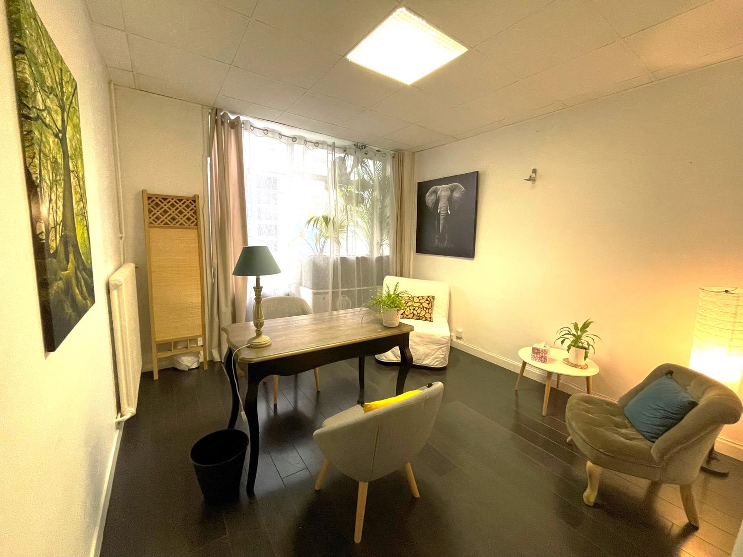 Bureaux qui se libèrent les jeudis (13m2 ou 9m2), vendredis (12m2 avec jardin) et samedi (12m2 avec jardin ou 9m2) — photo 4
