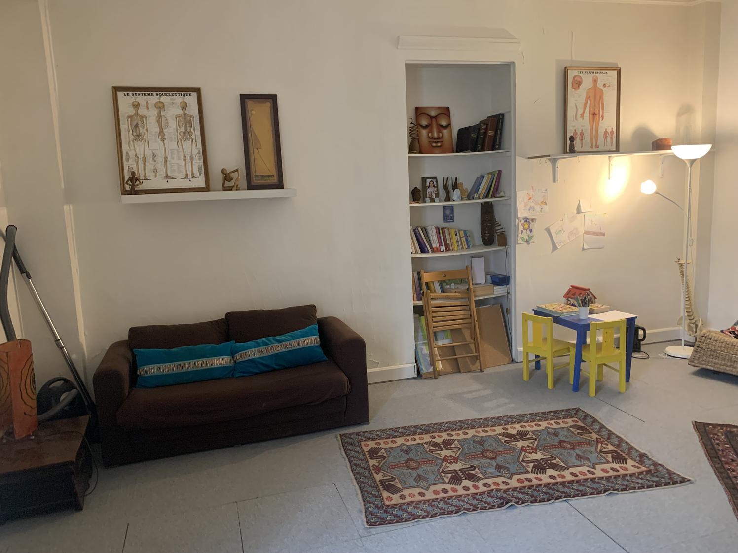 Sous location d'un cabinet de chiropracteur 3 jours/ semaine paris 9 — photo 3