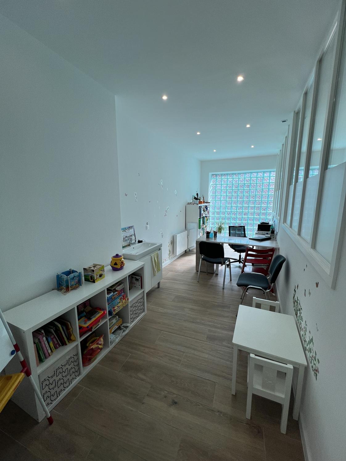 Bureau dans cabinet médical proche jb lebas — photo 3