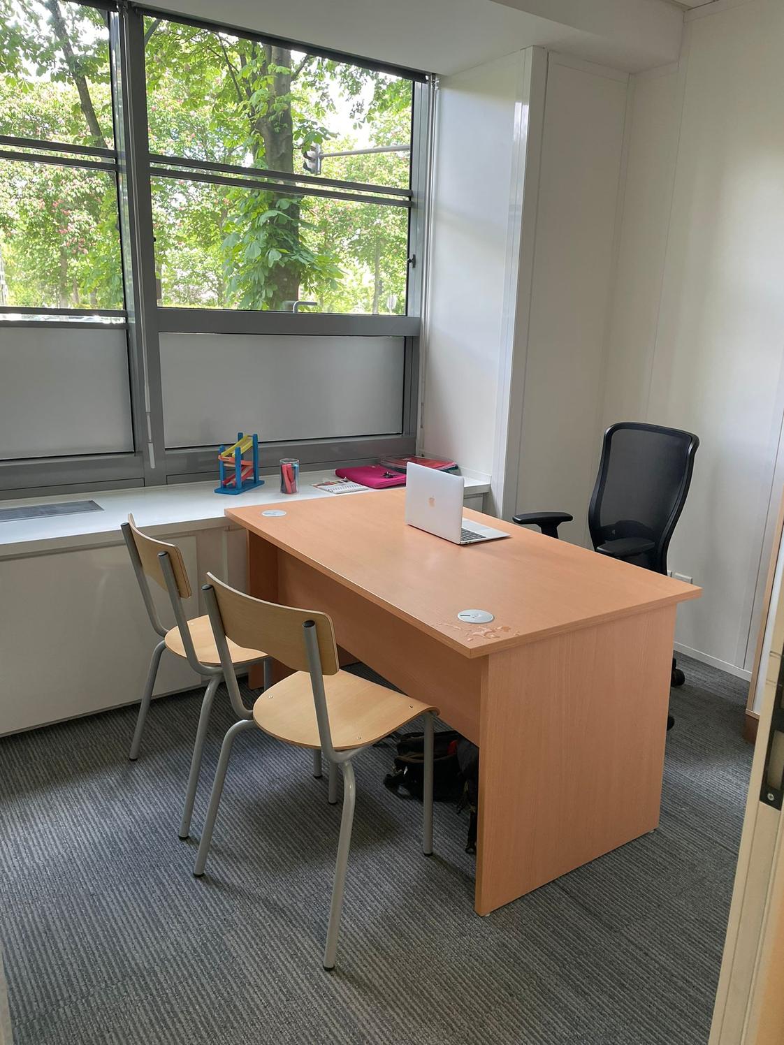 Loue cabinet à un ergothérapeute dans centre pour enfants neuroatypiques - levallois-perret
