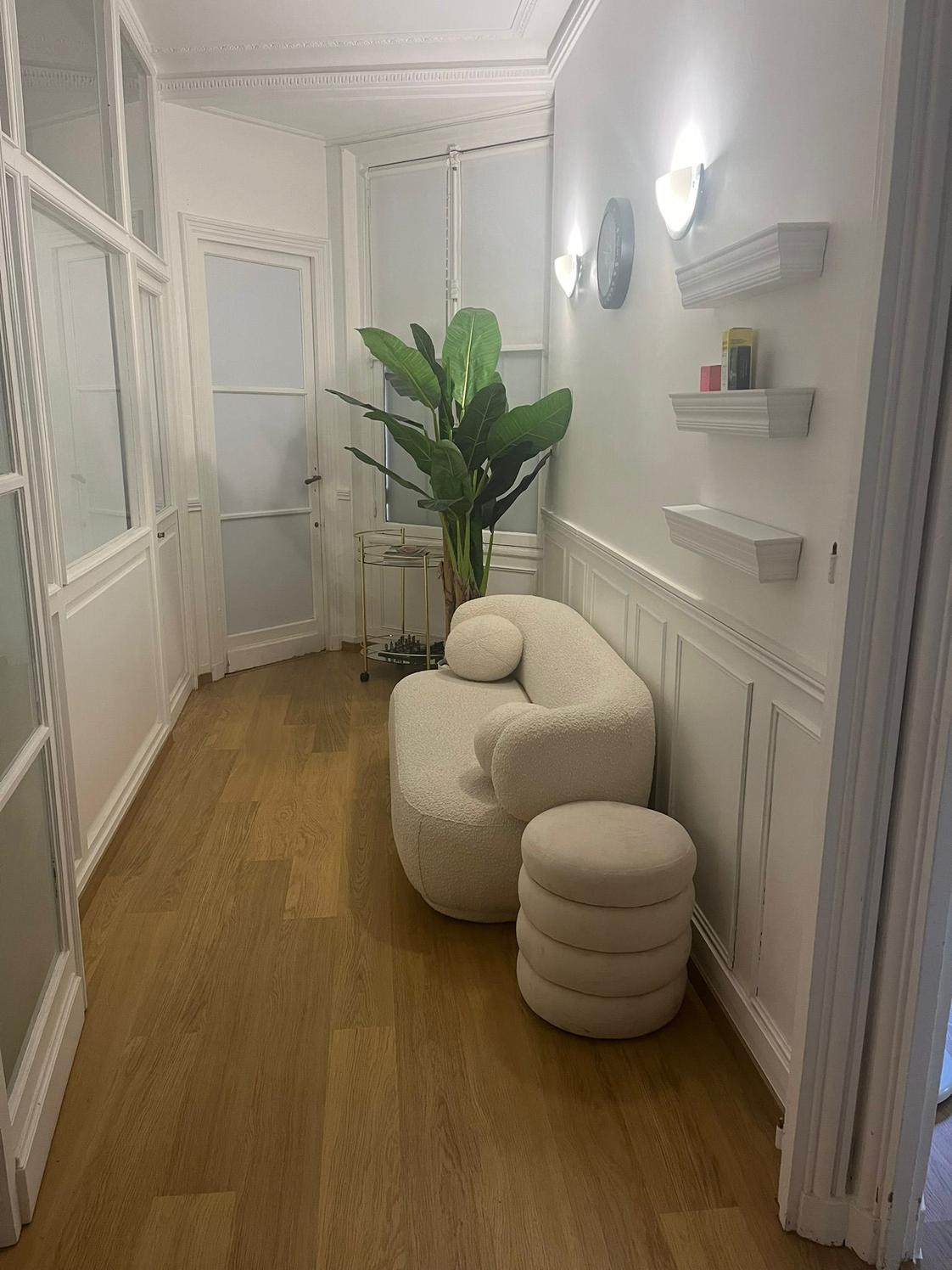 Pièces à louer en tps complet et tps partiel dans un très beau centre de bien-être à paris 16eme. métro jasmin — photo 2