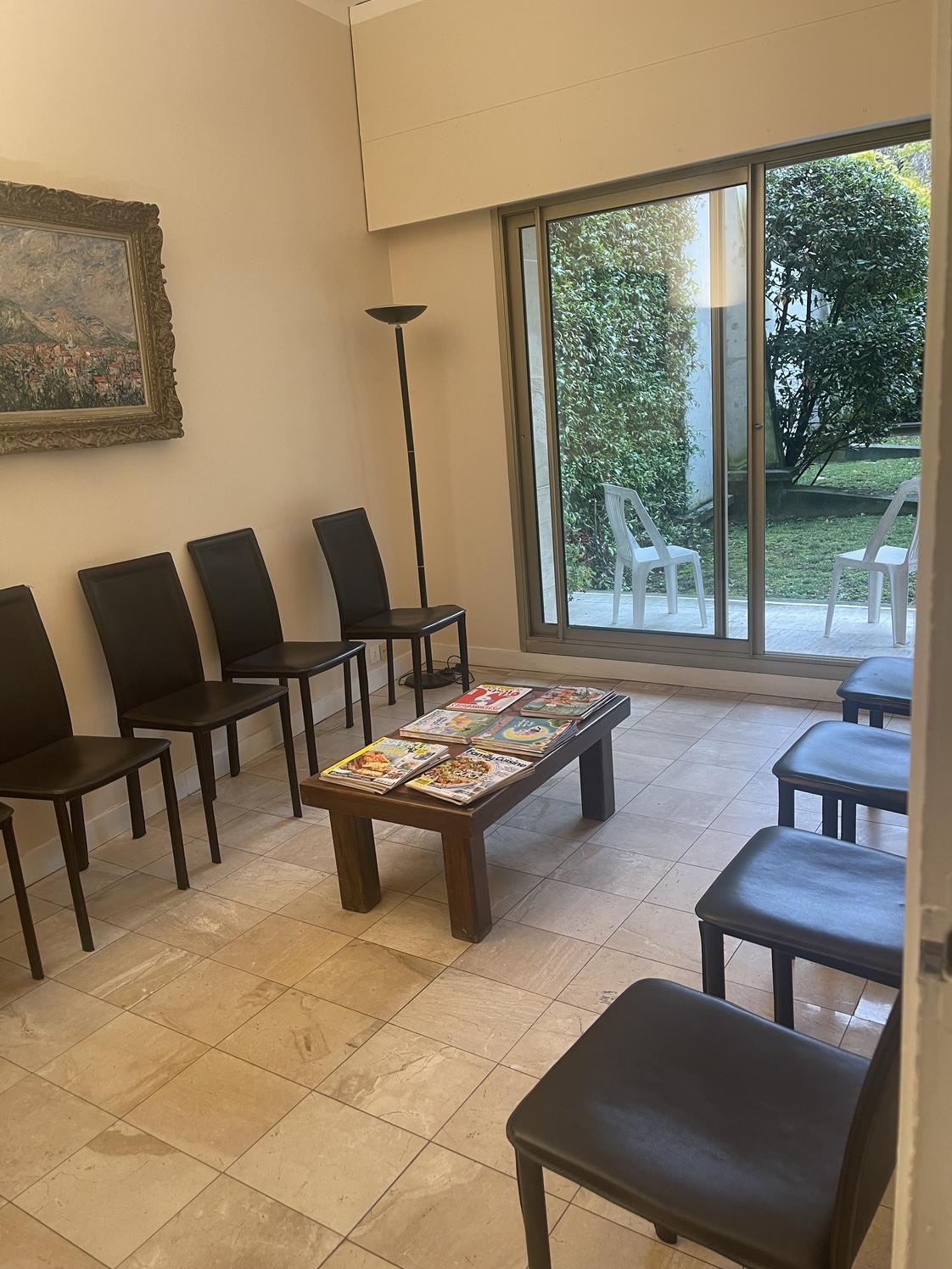 Cause départ retraite, donne patientèle tenue 42ans et matériel complet cabinet dentaire — photo 2