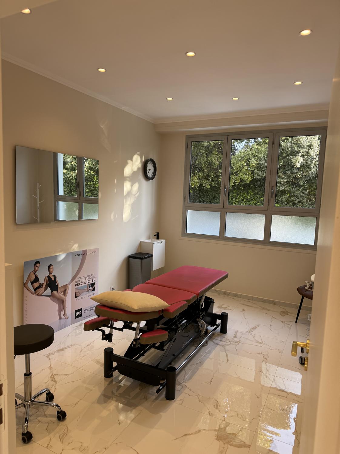 Bureau médical de 13m2 au cœur de cimiez — photo 2