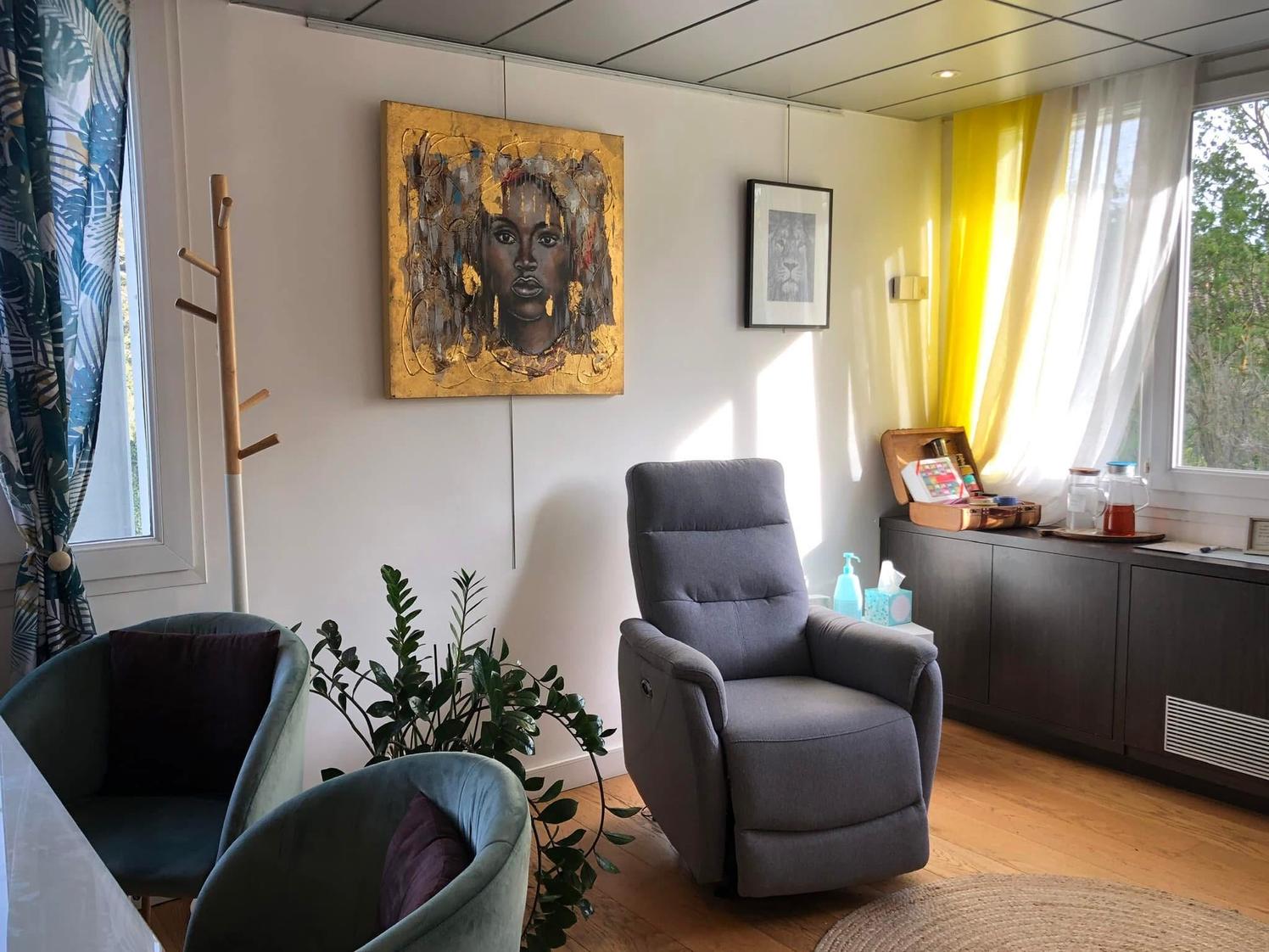 Bureau de 16 m² lumineux dans un pôle de santé, Aix-en-Provence — photo 2