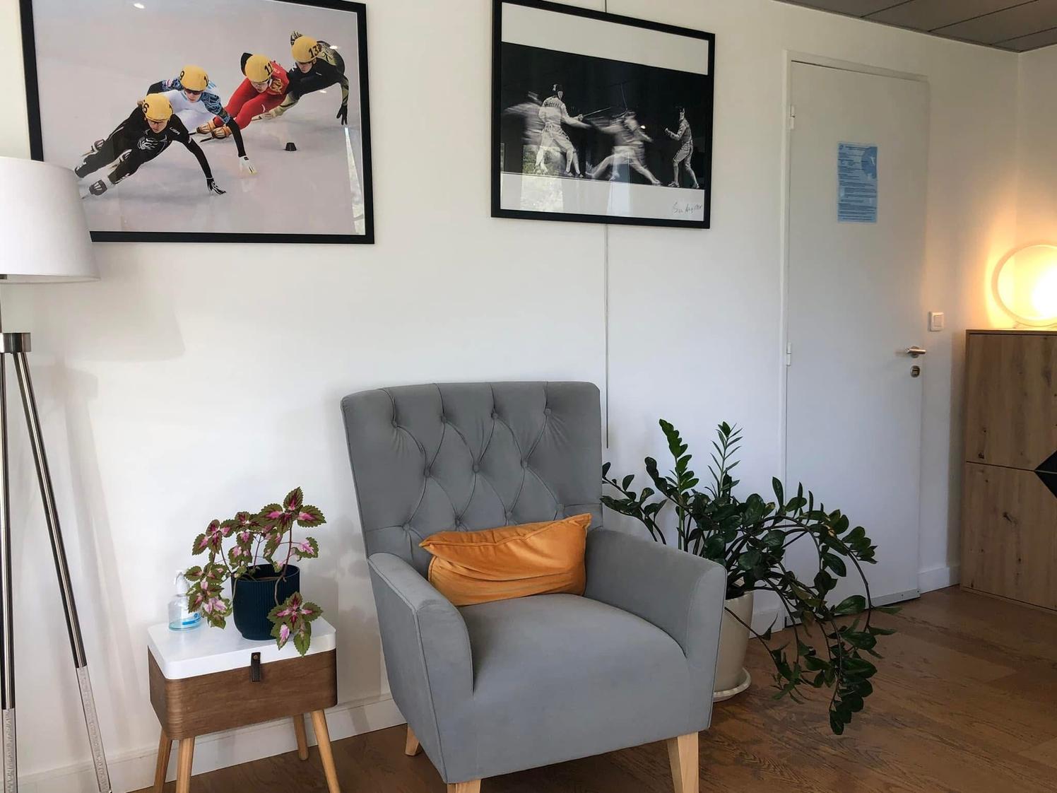 Bureau de 16 m² lumineux dans un pôle de santé, Aix-en-Provence — photo 3