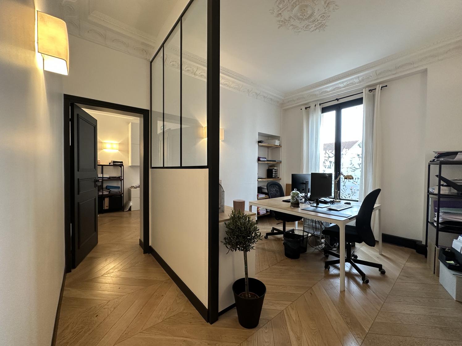 Local de 48 m² pour profession libérale, Paris 16e Auteuil — photo 3