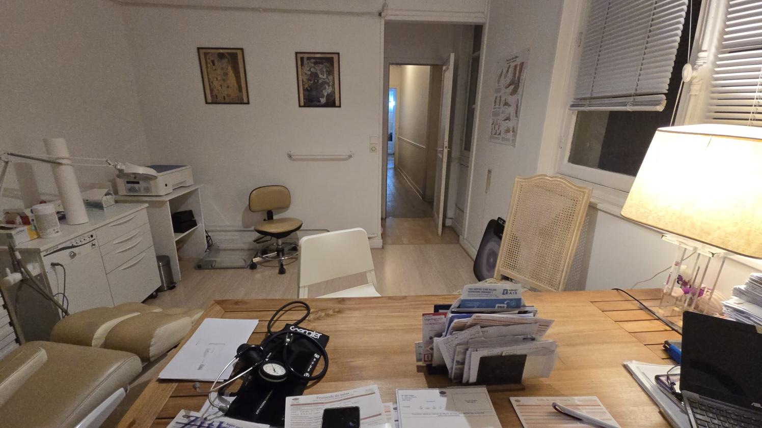 Local de 18 m² dans un cabinet avec pédiatre, Paris 7e — photo 5