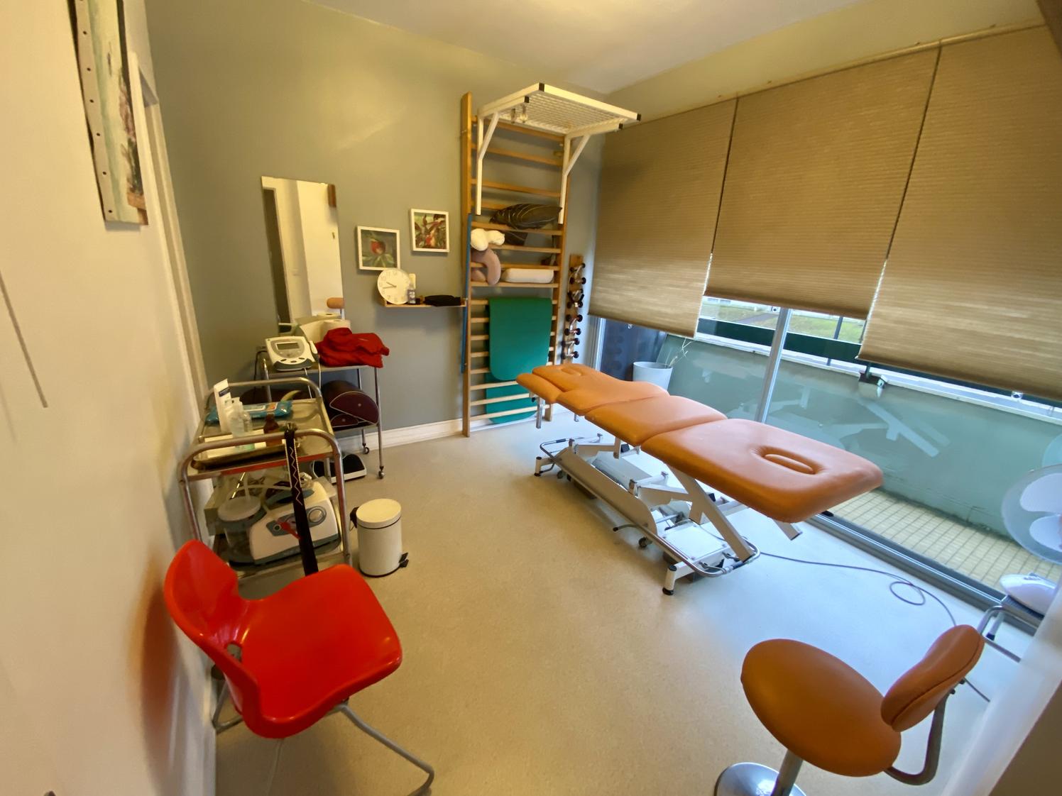 Location cabinet paramedical