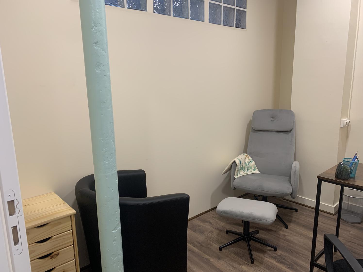 Bureau de 10 m² à la demi-journée, rue de Bagnolet, Paris 20e — photo 3