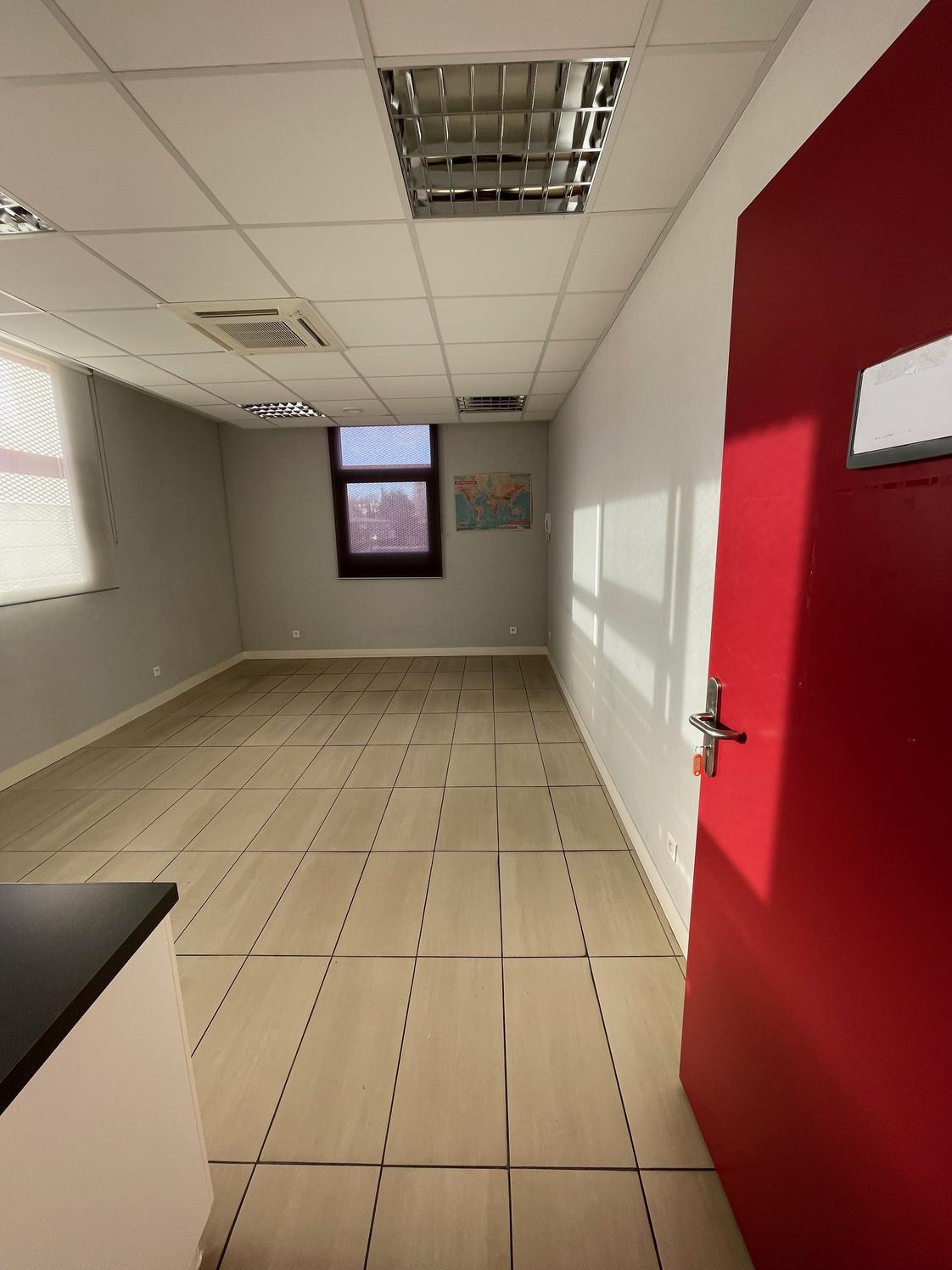 🏥 à louer : cabinet médical / paramédical au cœur d’orly ville — photo 3