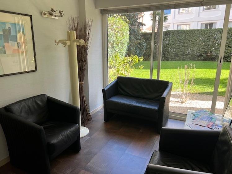 Duplex professionnel de 150 m² en résidence de standing, Le Cannet — photo 5