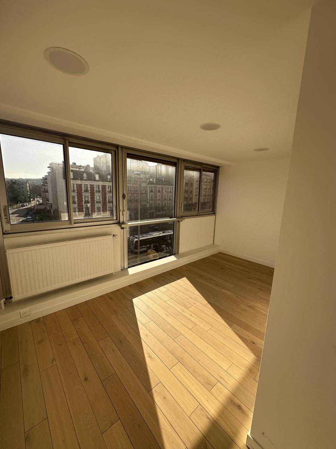 Bureaux lumineux refaits à neuf dans un centre, Suresnes — photo 2
