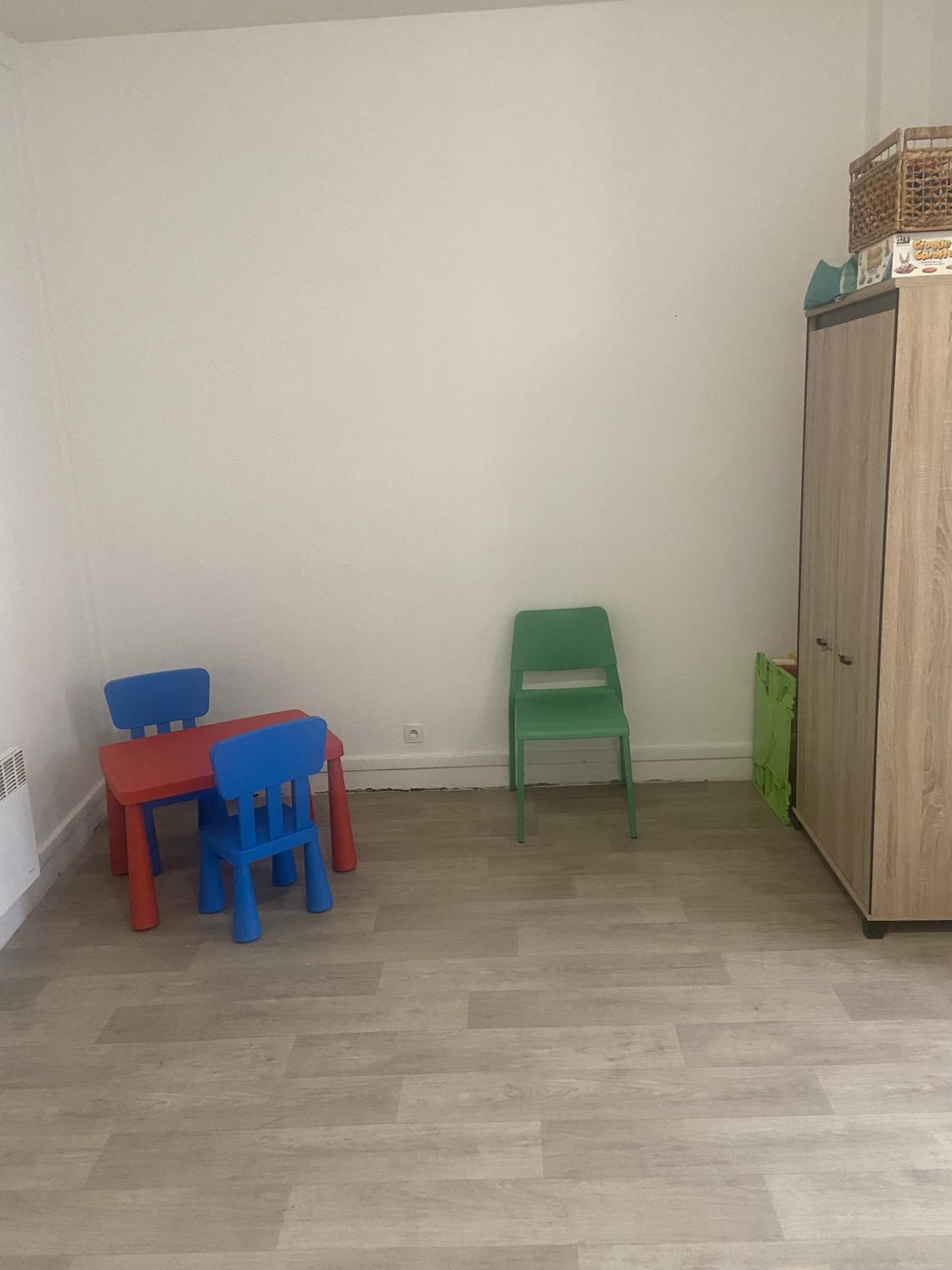 Bureau de 21 m² dans un cabinet paramédical, Bagnolet — photo 3