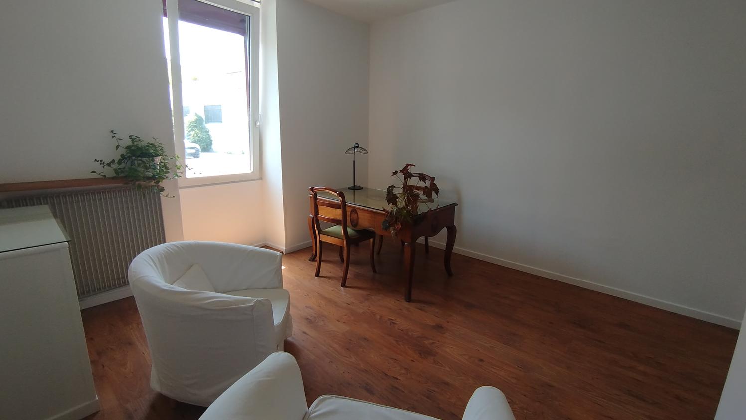 Cabinet refait à neuf de 16 m² dans une habitation, Bordeaux