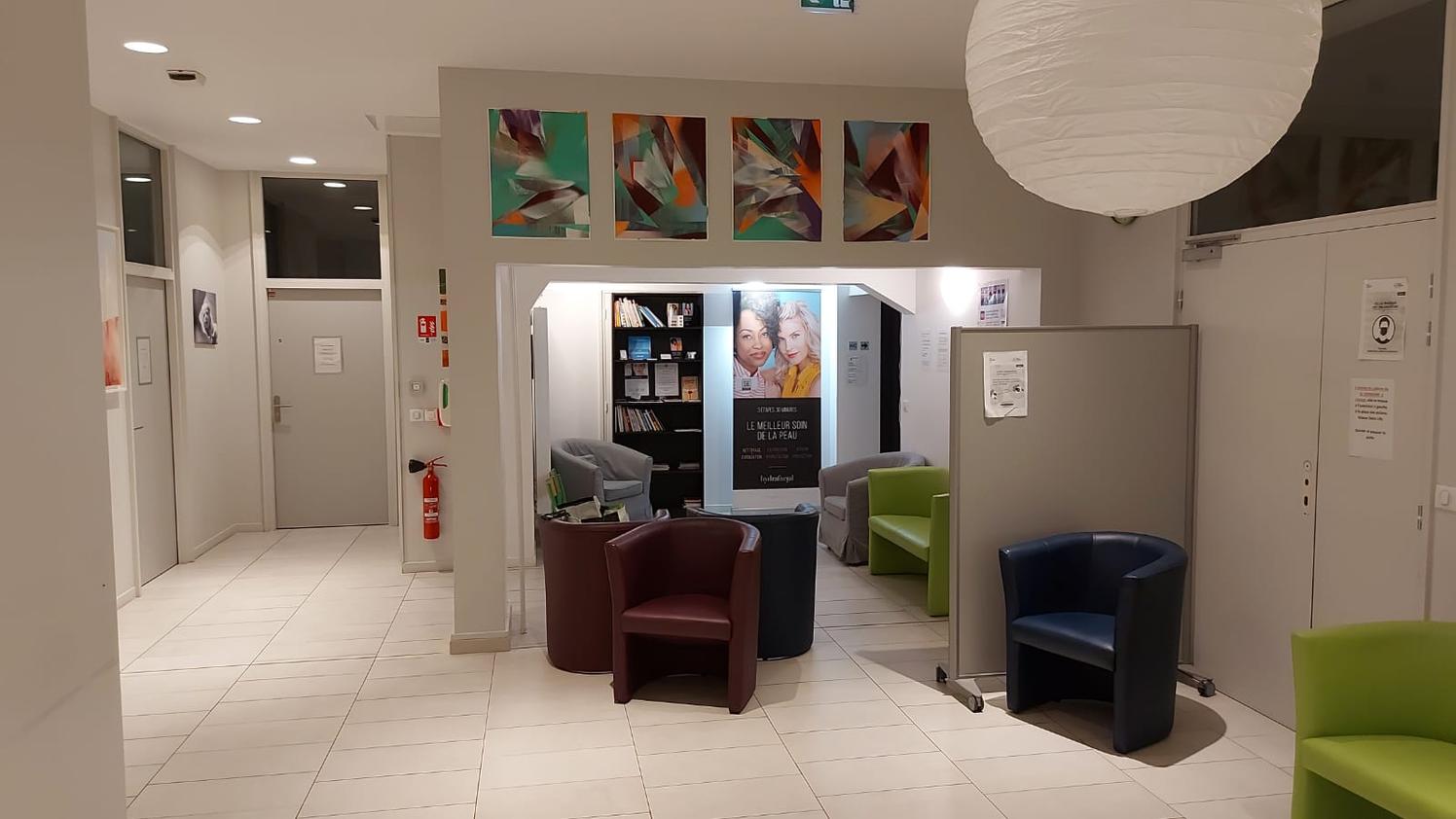 Antony centre deux mois offerts cabinet spacieux et très lumineux de 26m²