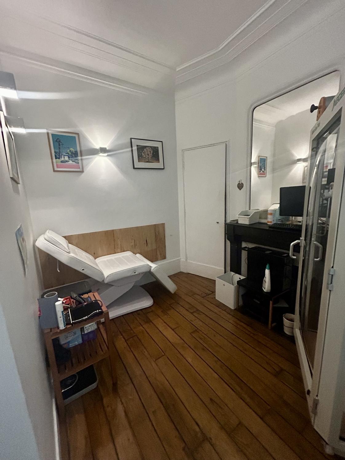 Espace de consultation sur cour rue Beaurepaire, Paris 10e — photo 5