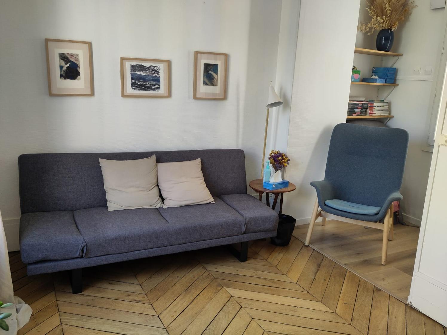 Cabinet de 18 m² calme sans vis-à-vis, Pigalle, Paris 9e