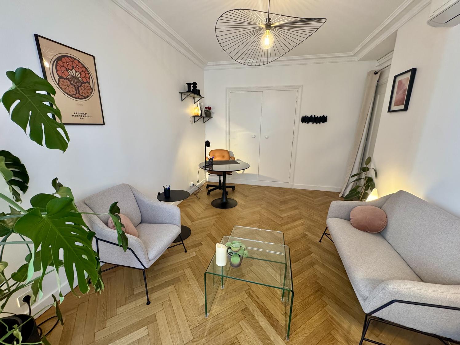 Cabinet tout équipé, sécurisé et climatisé de 14 m2, très bien situe à lyon 6ème — photo 2