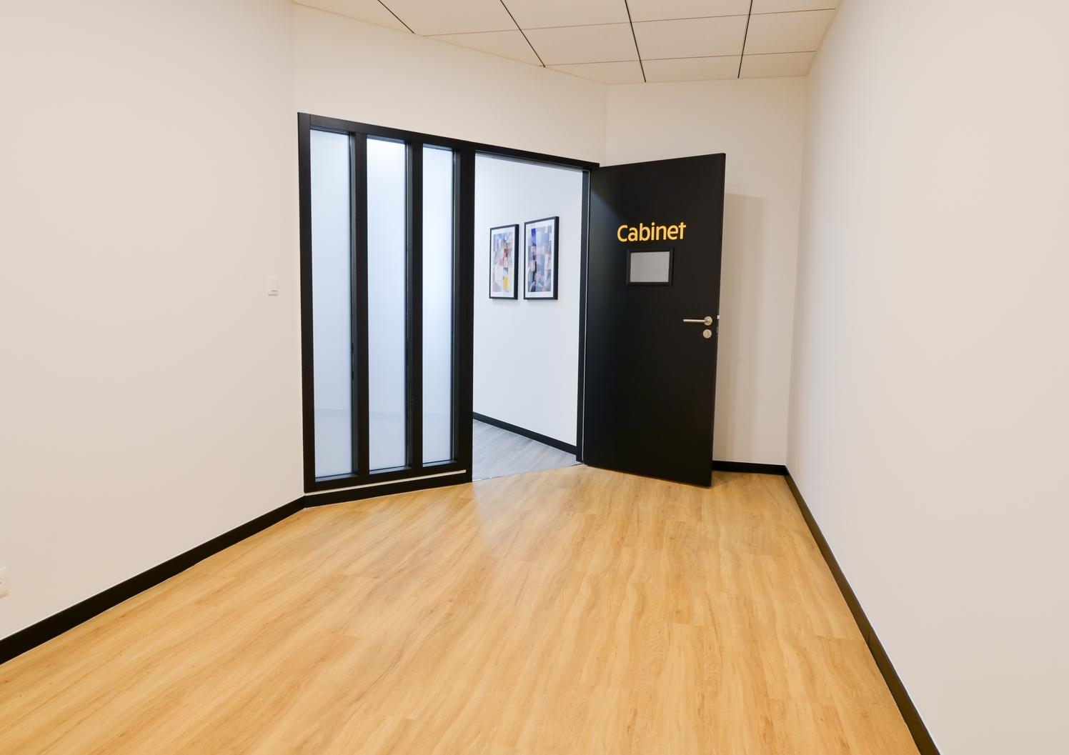 Salle de soins de 15 m² dans un Espace Santé neuf, Bordeaux Canopia — photo 2