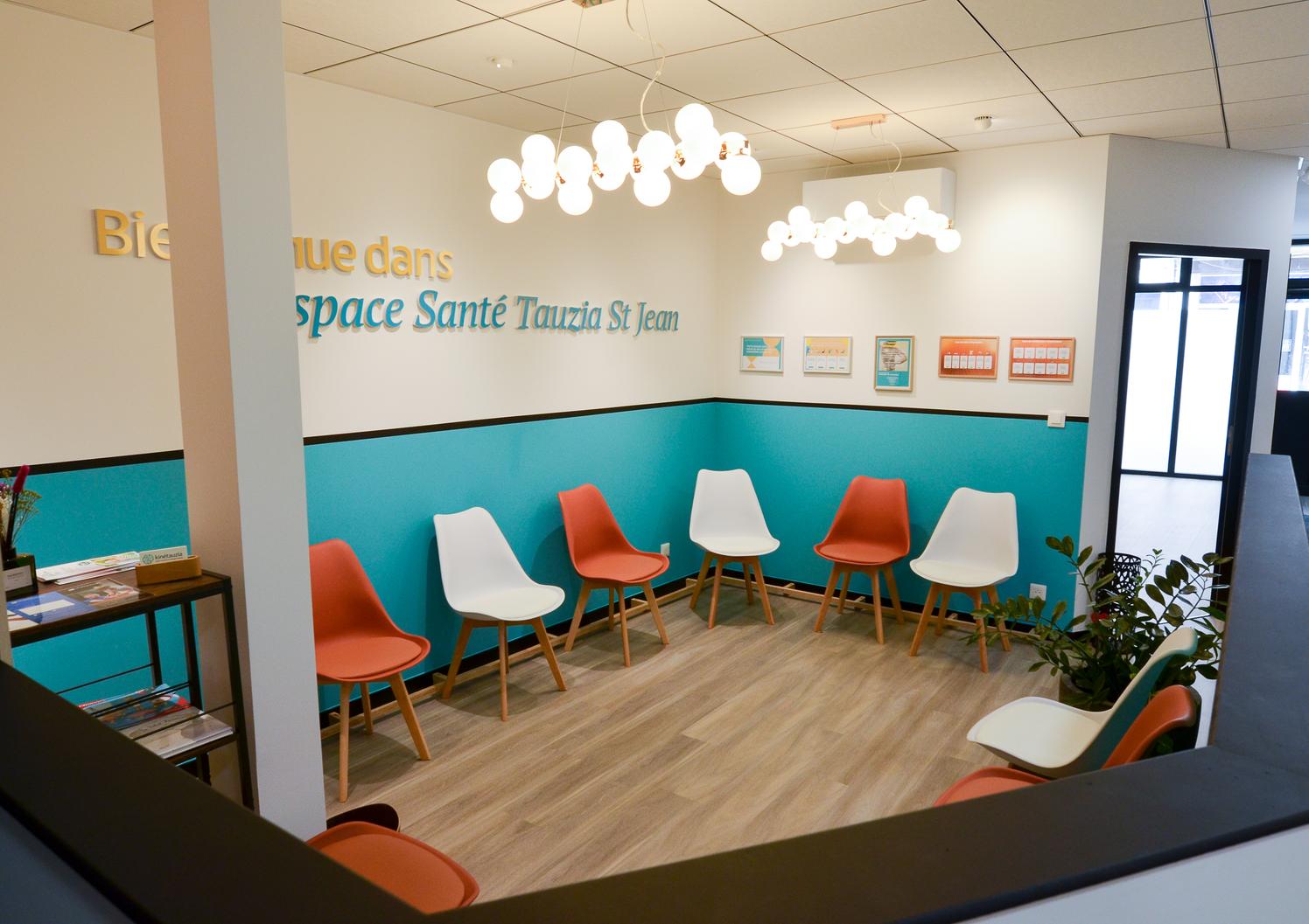 Salle de soins de 15 m² dans un Espace Santé neuf, Bordeaux Canopia — photo 3