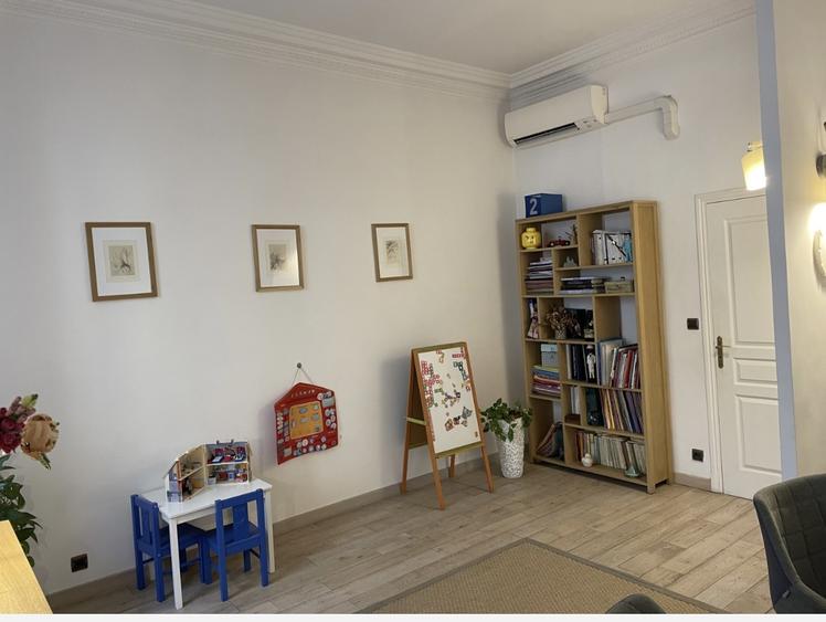 Local de 46 m² dans un immeuble bourgeois du quartier des Musiciens, Nice — photo 4