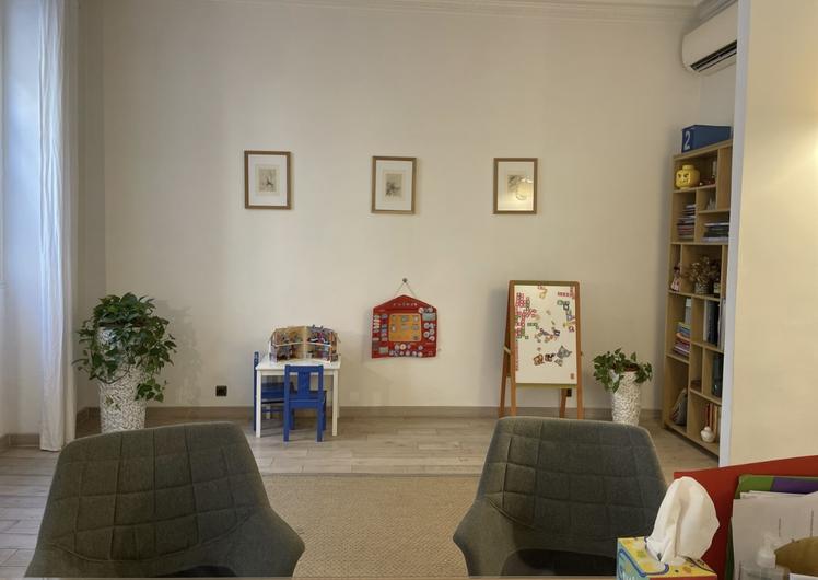 Local de 46 m² dans un immeuble bourgeois du quartier des Musiciens, Nice — photo 5