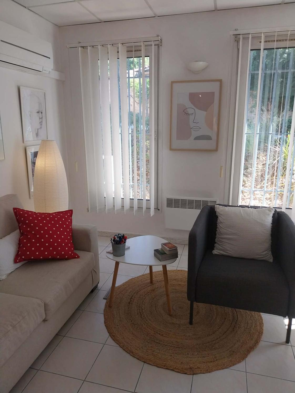 Cabinet de 25 m² en partage trois jours par semaine, Lorgues — photo 3