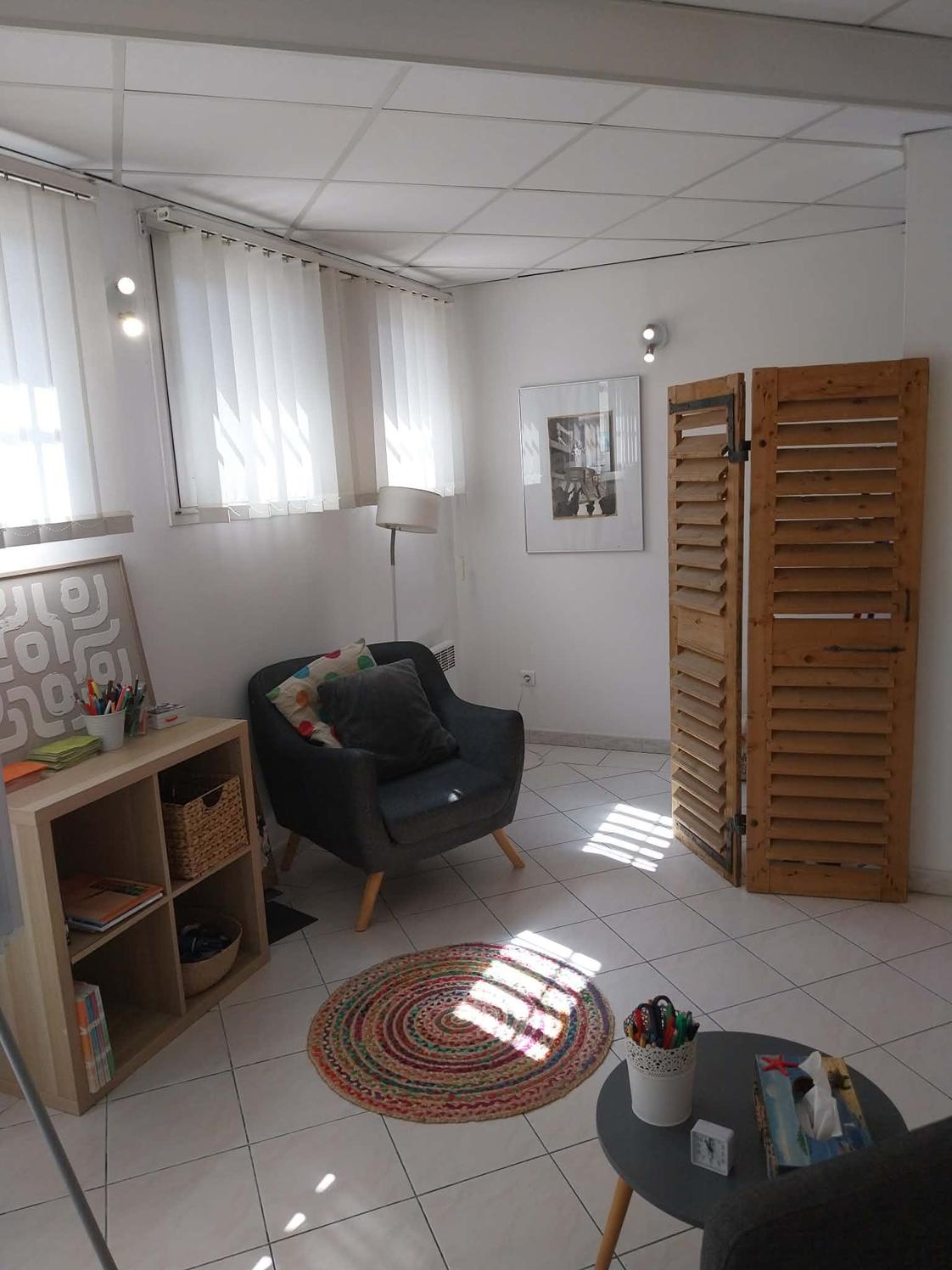 Cabinet de 25 m² en partage trois jours par semaine, Lorgues — photo 4