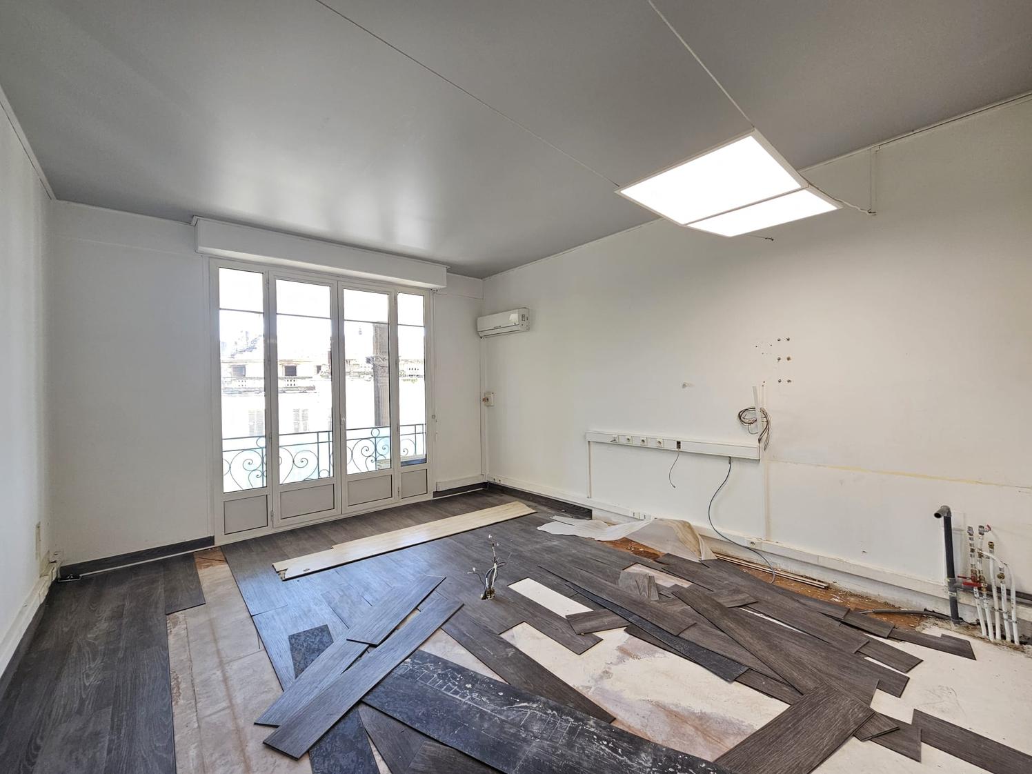 Duplex en rénovation dans l'immeuble Le Régina, Cimiez, Nice — photo 4