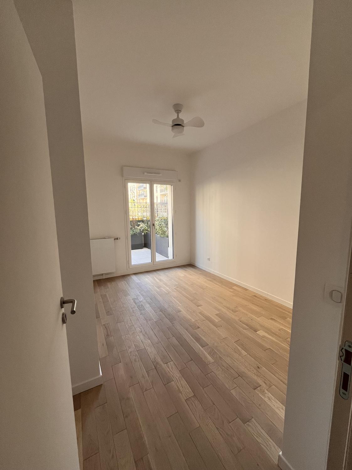 Location d'un bureau de 11.5m² ; 990€ ttc/mois ; quartier du panorama, clamart — photo 3
