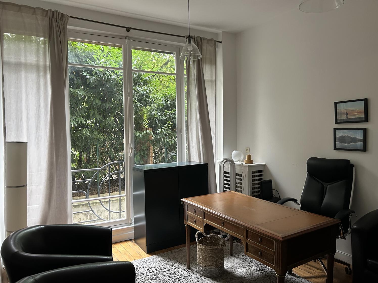 Location bureau dans un cabinet,paris 15eme tous les jeudi