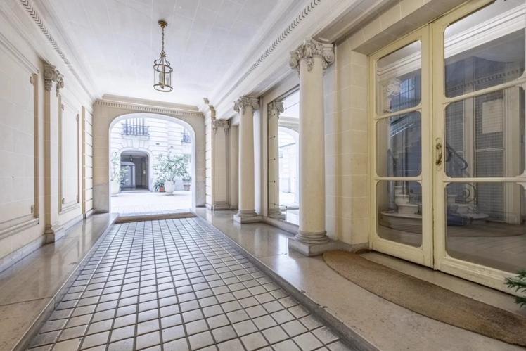 Bureau de 16 m² sur cour près de l'Arc de Triomphe, Paris 17e — photo 4
