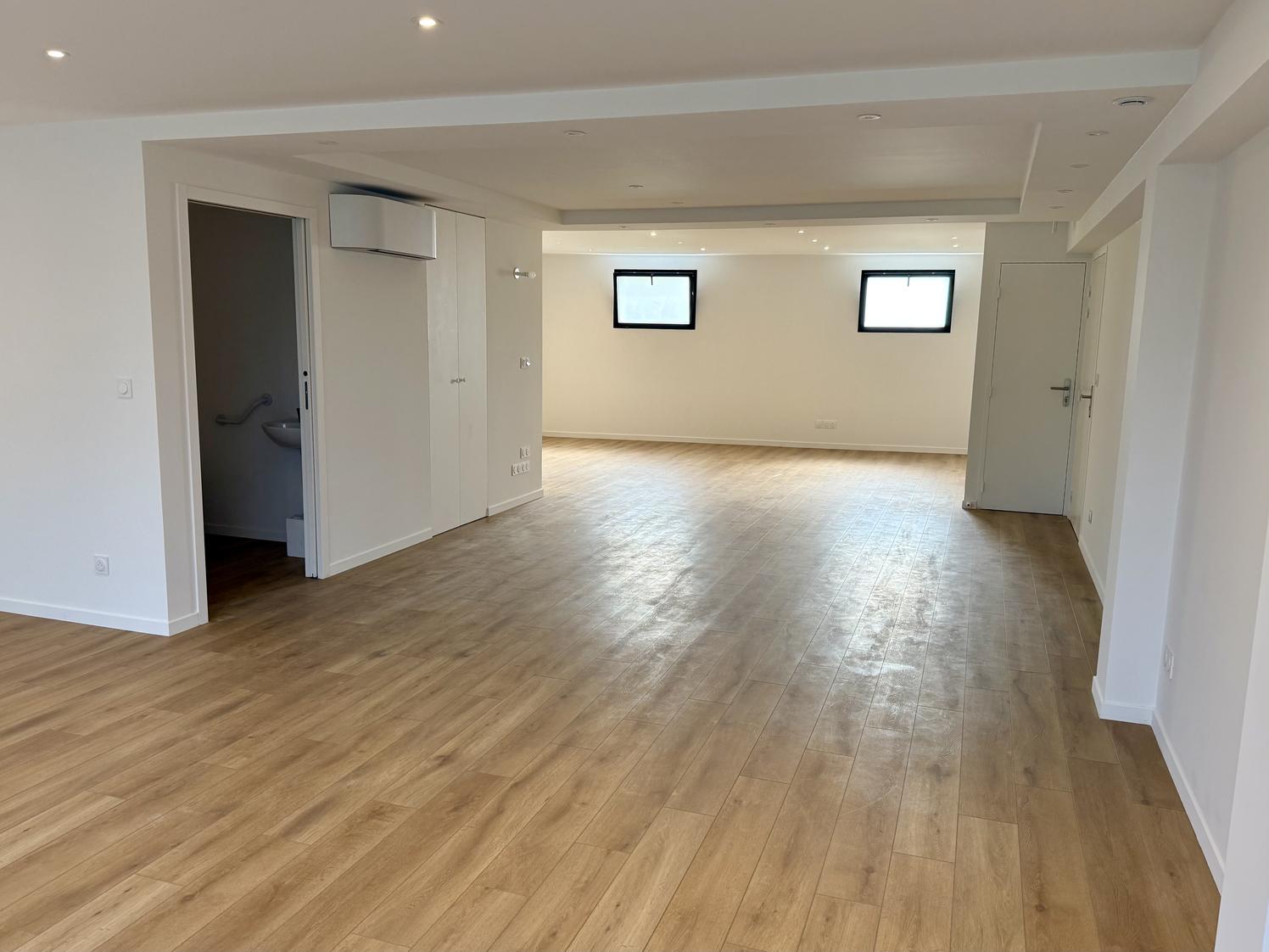 Plateau de 80 m² divisible en cabinets, Caudéran, Bordeaux — photo 3