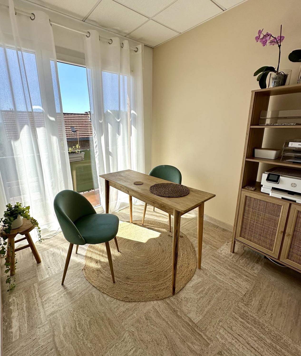 Deux salles de soins et un bureau, quartier Saint-Jacques, Grasse — photo 4