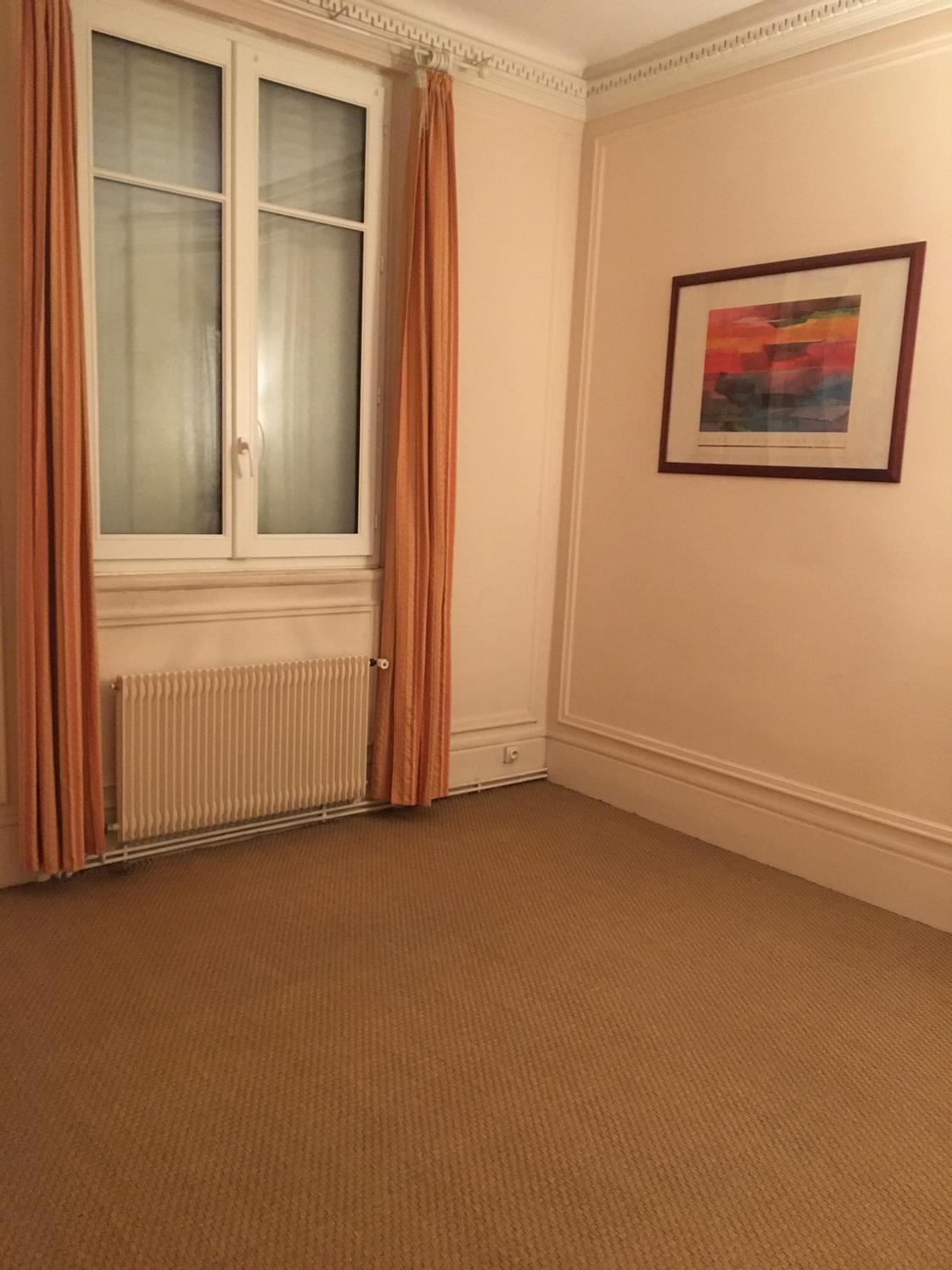 Urgent paris 16e métros la muette, passy et trocadéro co location cabinet médical ou paramédical — photo 3