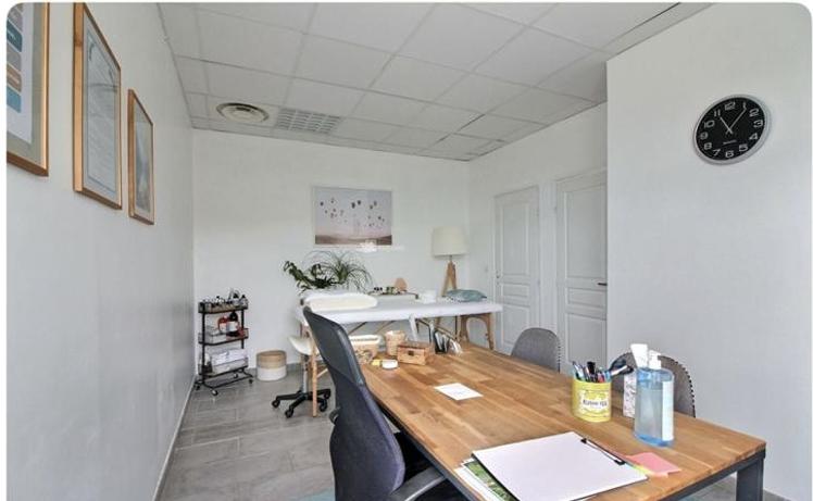 Cabinet de 15 m² avec terrasse partagée, Mouans-Sartoux — photo 2
