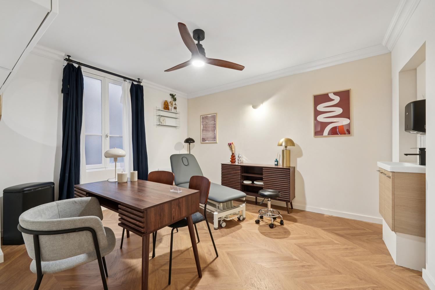 Espace pour praticiens libéraux, Faubourg Saint-Denis, Paris 10e — photo 2