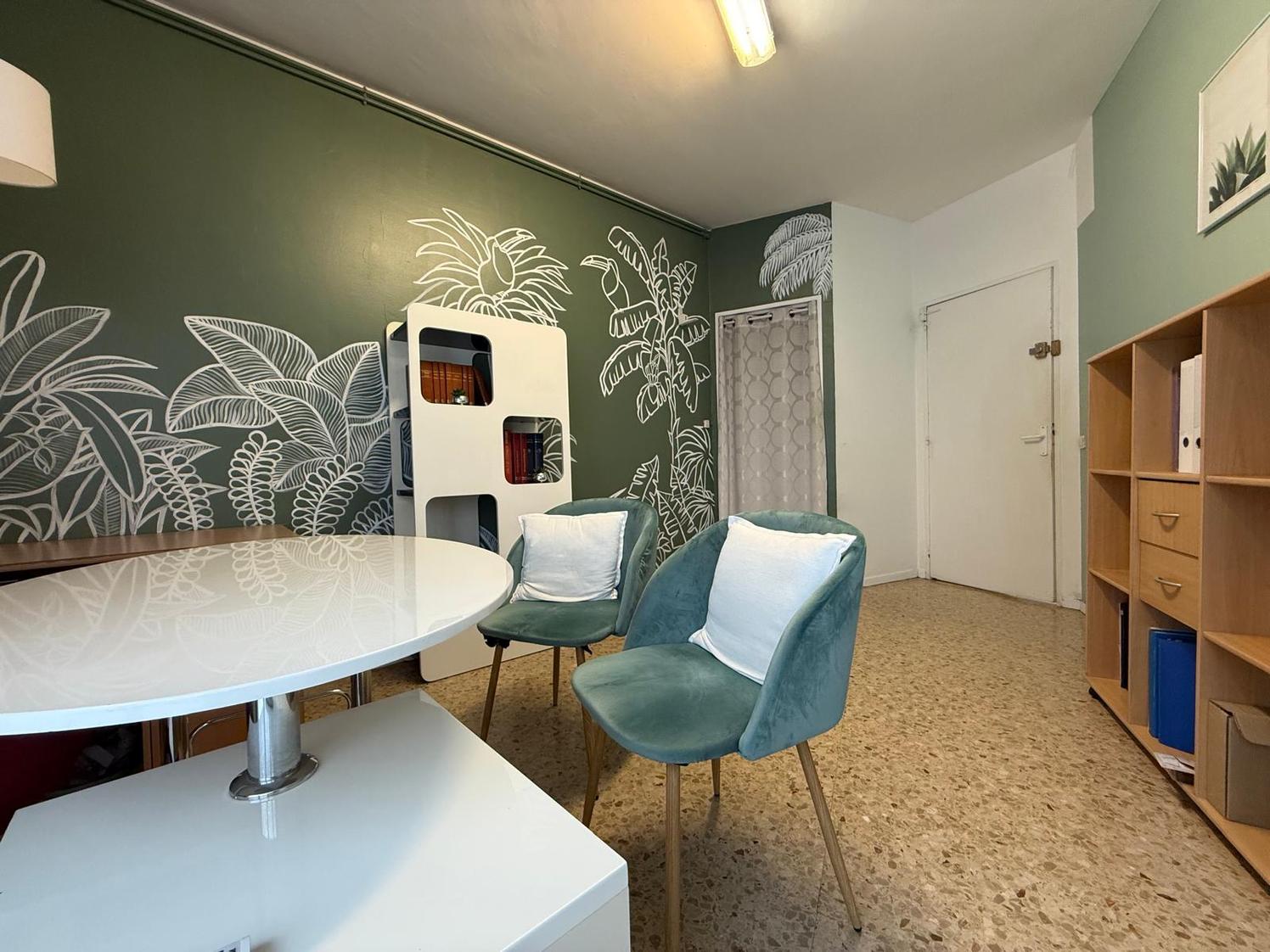 Partage de bureau avec une diététicienne, Cagnes-sur-Mer — photo 3