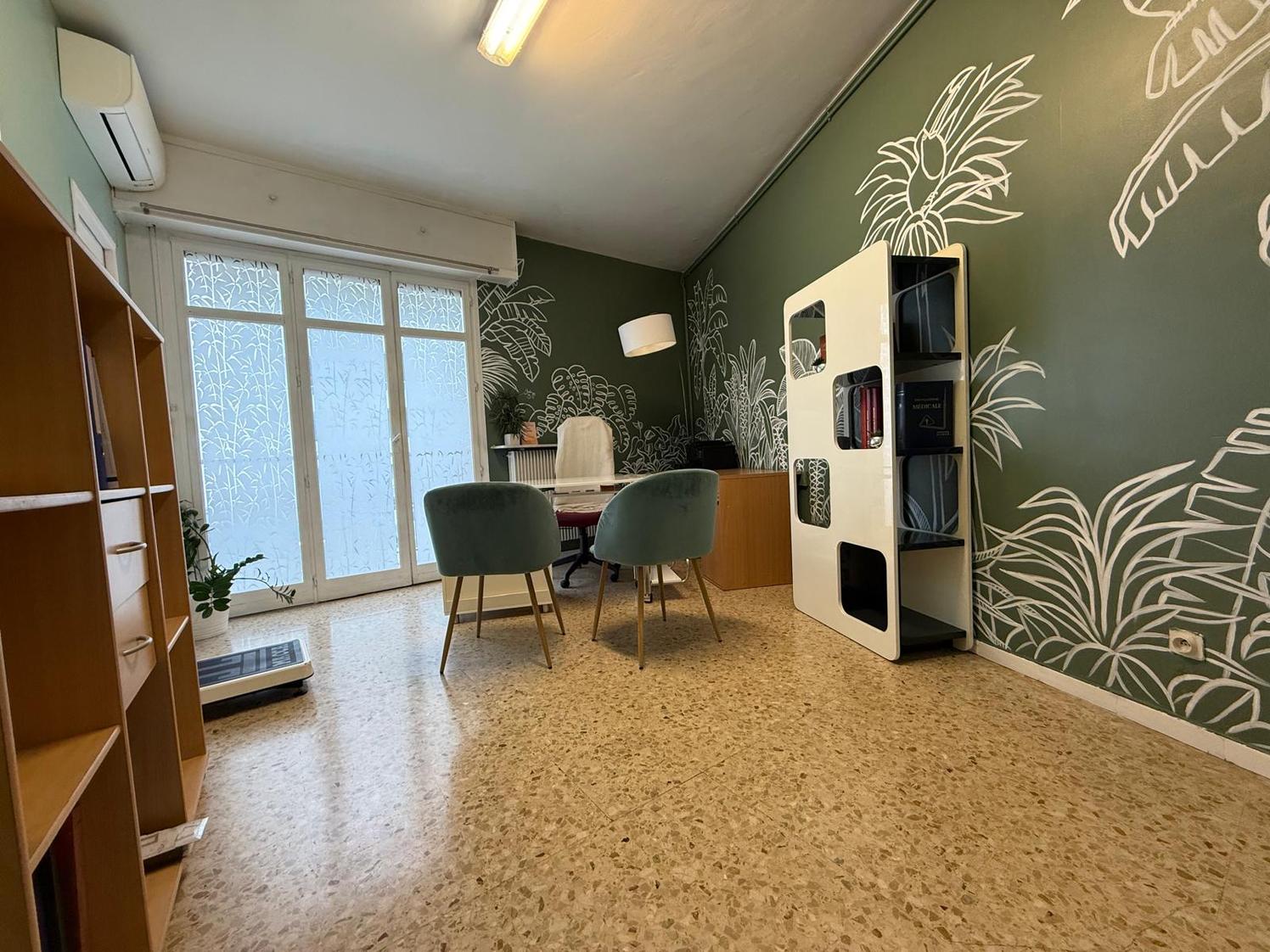 Partage de bureau avec une diététicienne, Cagnes-sur-Mer — photo 4
