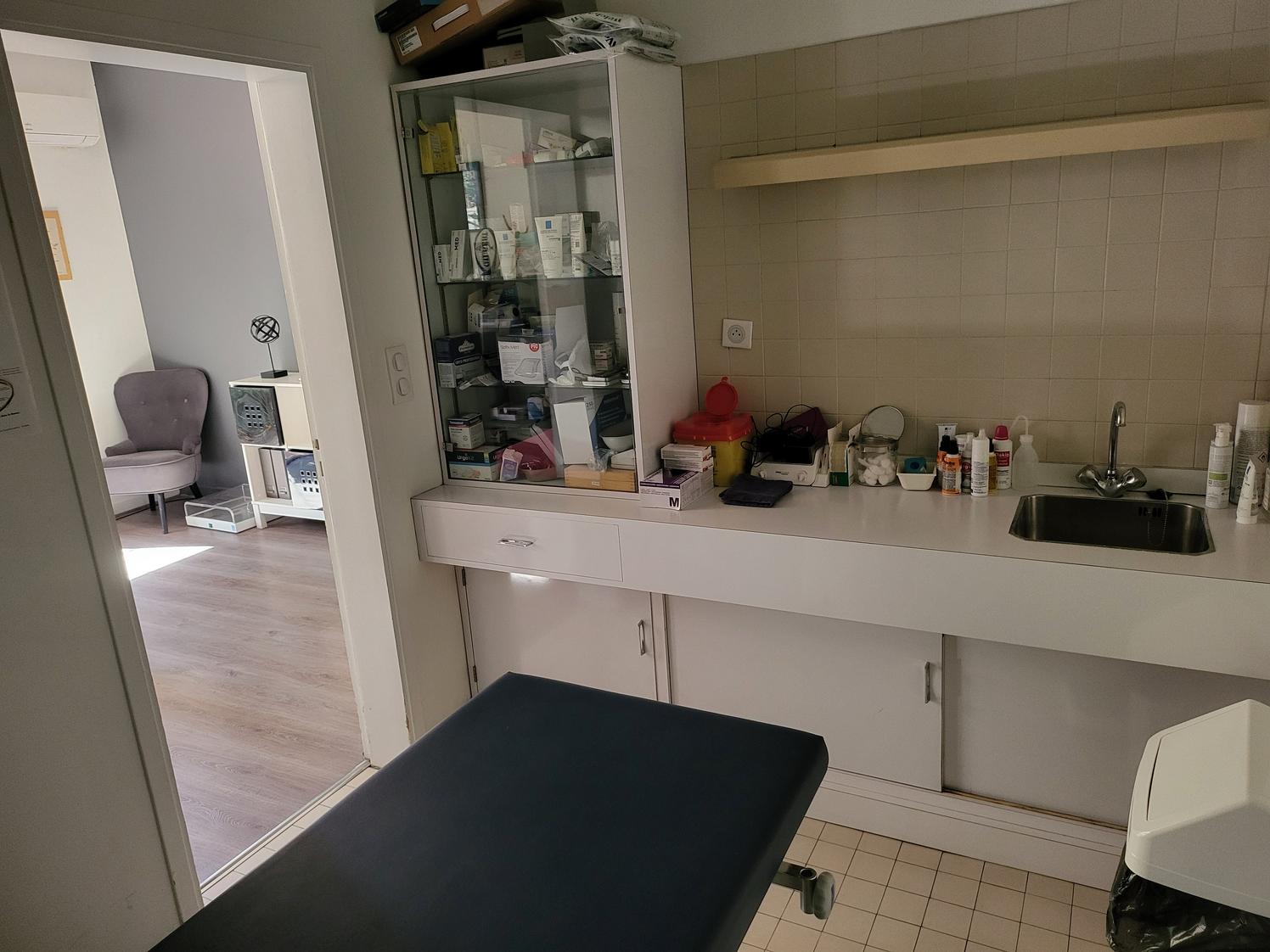 3 bureaux dans centre médical à louer, colomiers. — photo 4