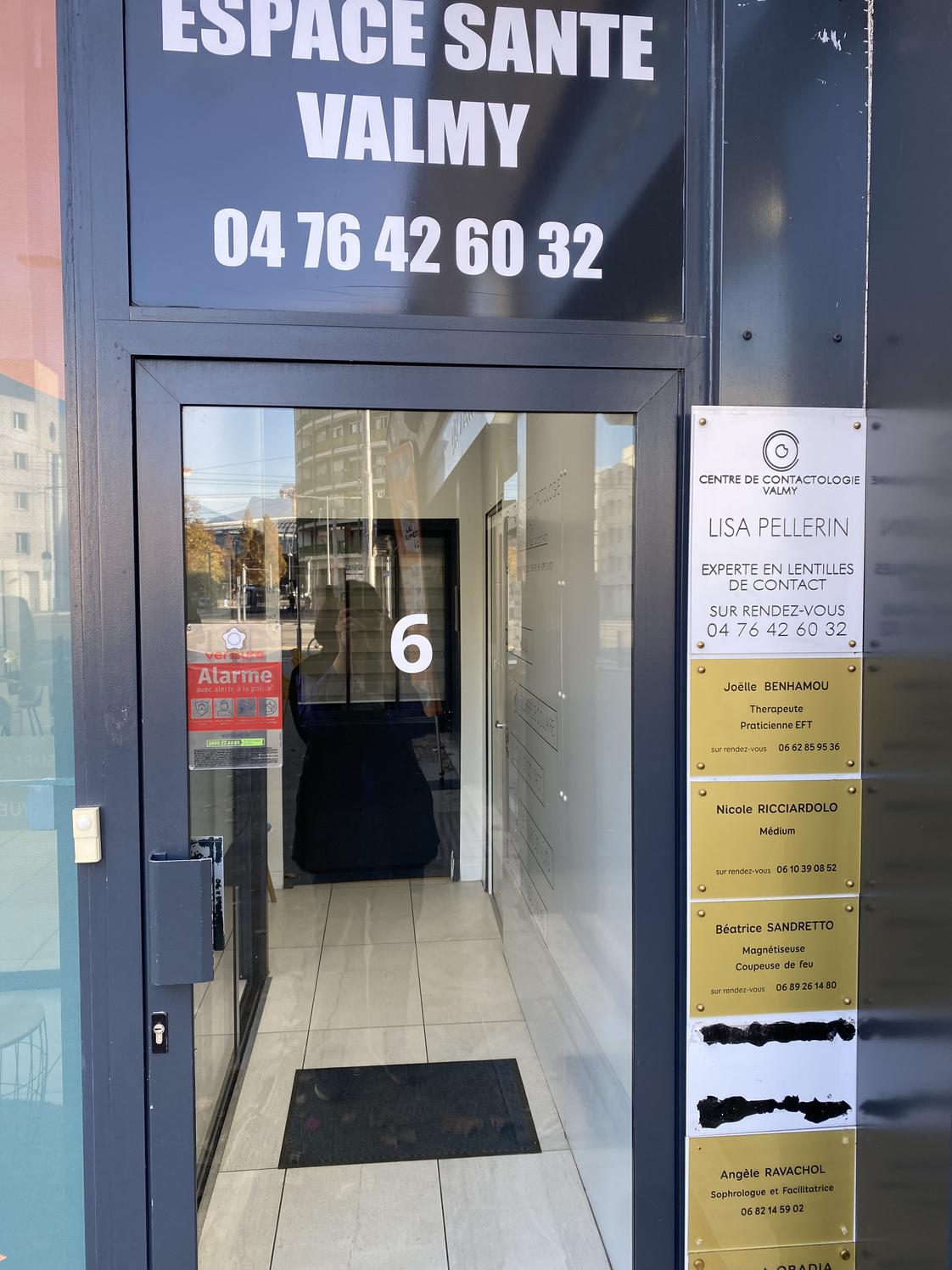 Deux cabines de consultation boulevard Clemenceau, Grenoble — photo 4