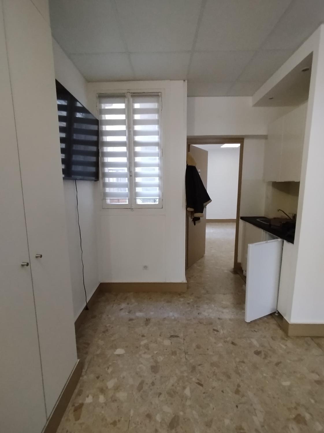 Local de 56 m² en trois pièces près de Convention, Paris 15e — photo 5