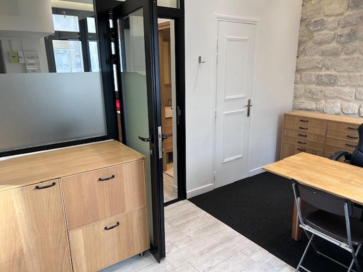 Charmant bureau ou cabinet prof. libérale de 28 m² avec pierres apparentes — photo 3
