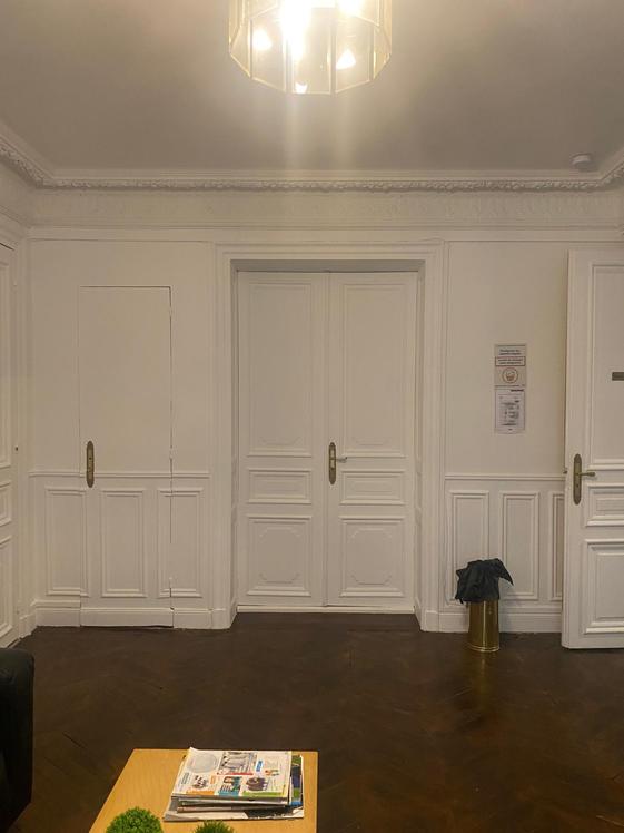 Bureau de 16 m² dans un groupe de sept praticiens, Madeleine, Paris — photo 3