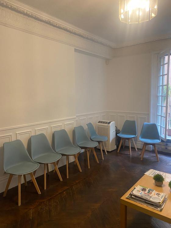 Bureau de 16 m² dans un groupe de sept praticiens, Madeleine, Paris — photo 4