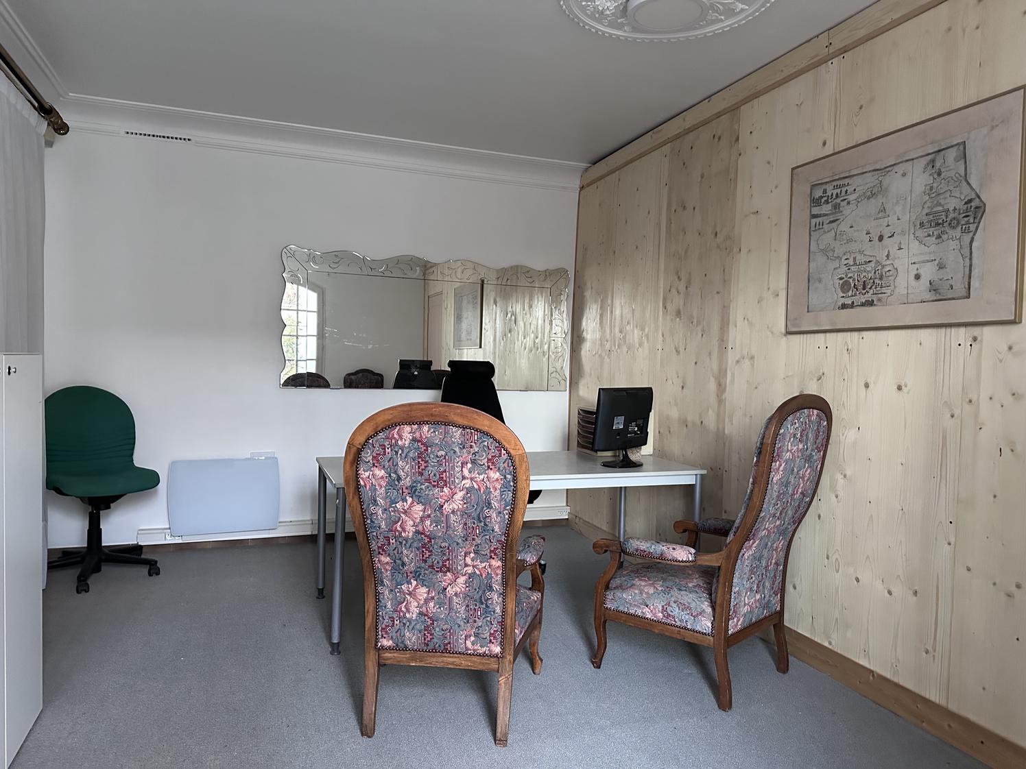Bureau de 17 m² en centre médical pluridisciplinaire, Bordeaux — photo 3